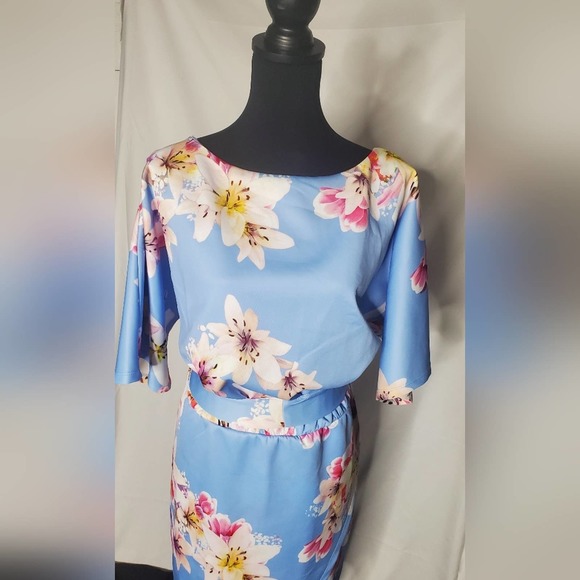 Women's Light Blue Scuba Kimono Style Dress - Picture 2 of 7